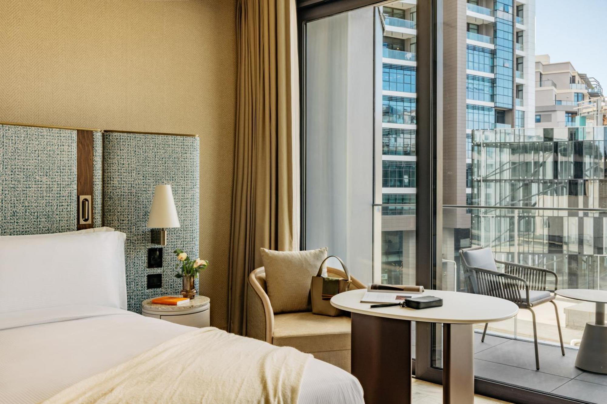 Me Malta By Melia Hotel Saint Julian's ภายนอก รูปภาพ