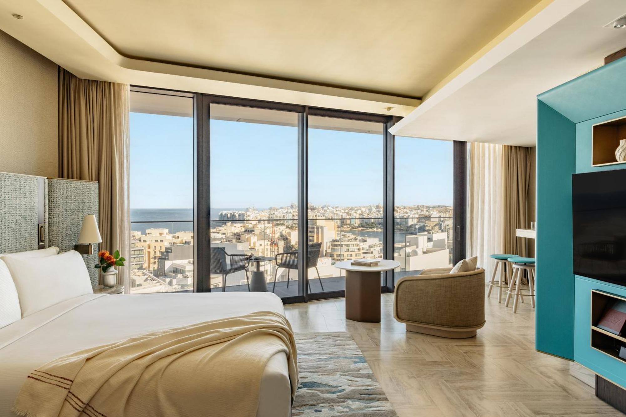 Me Malta By Melia Hotel Saint Julian's ภายนอก รูปภาพ