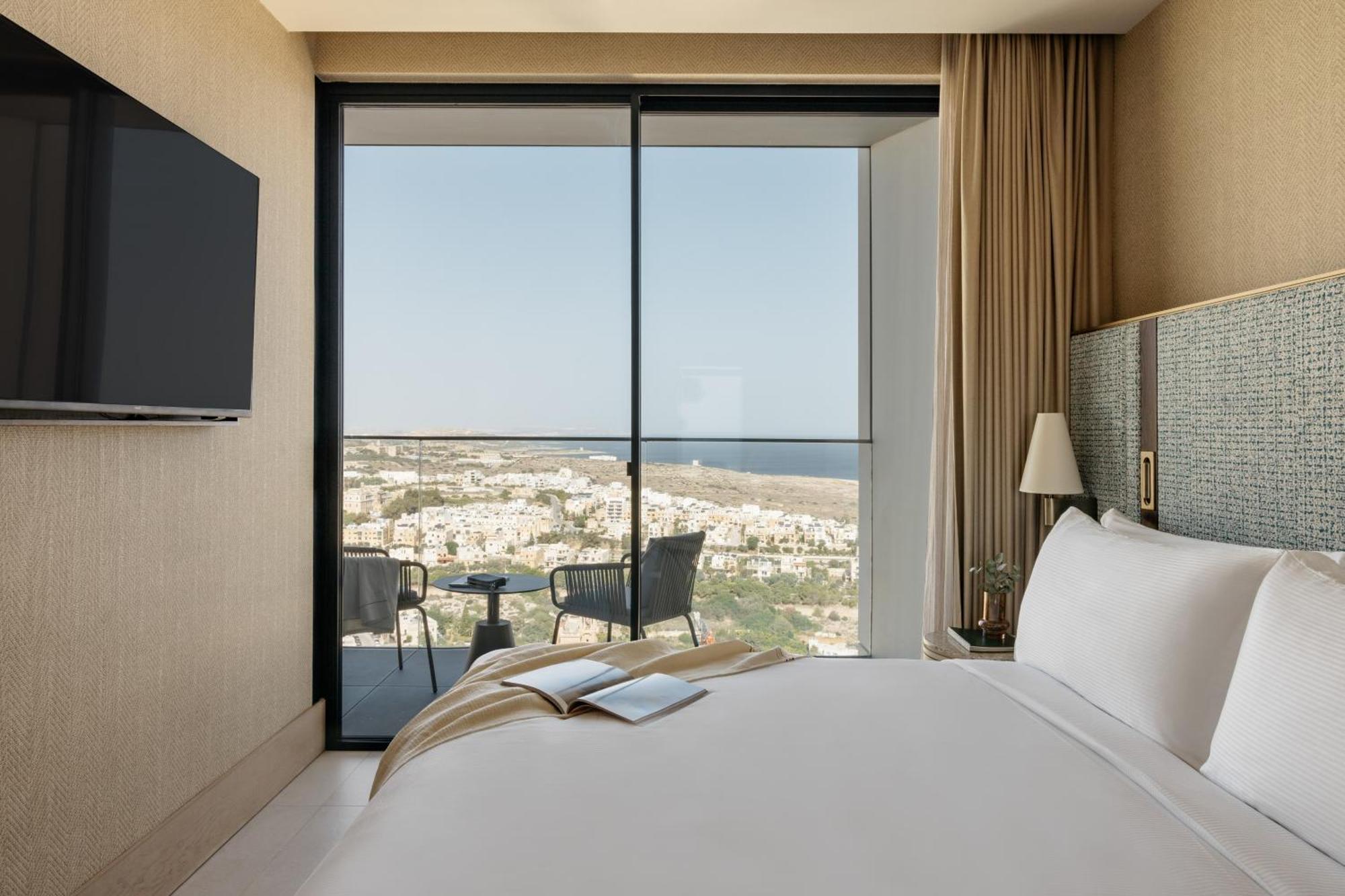 Me Malta By Melia Hotel Saint Julian's ภายนอก รูปภาพ