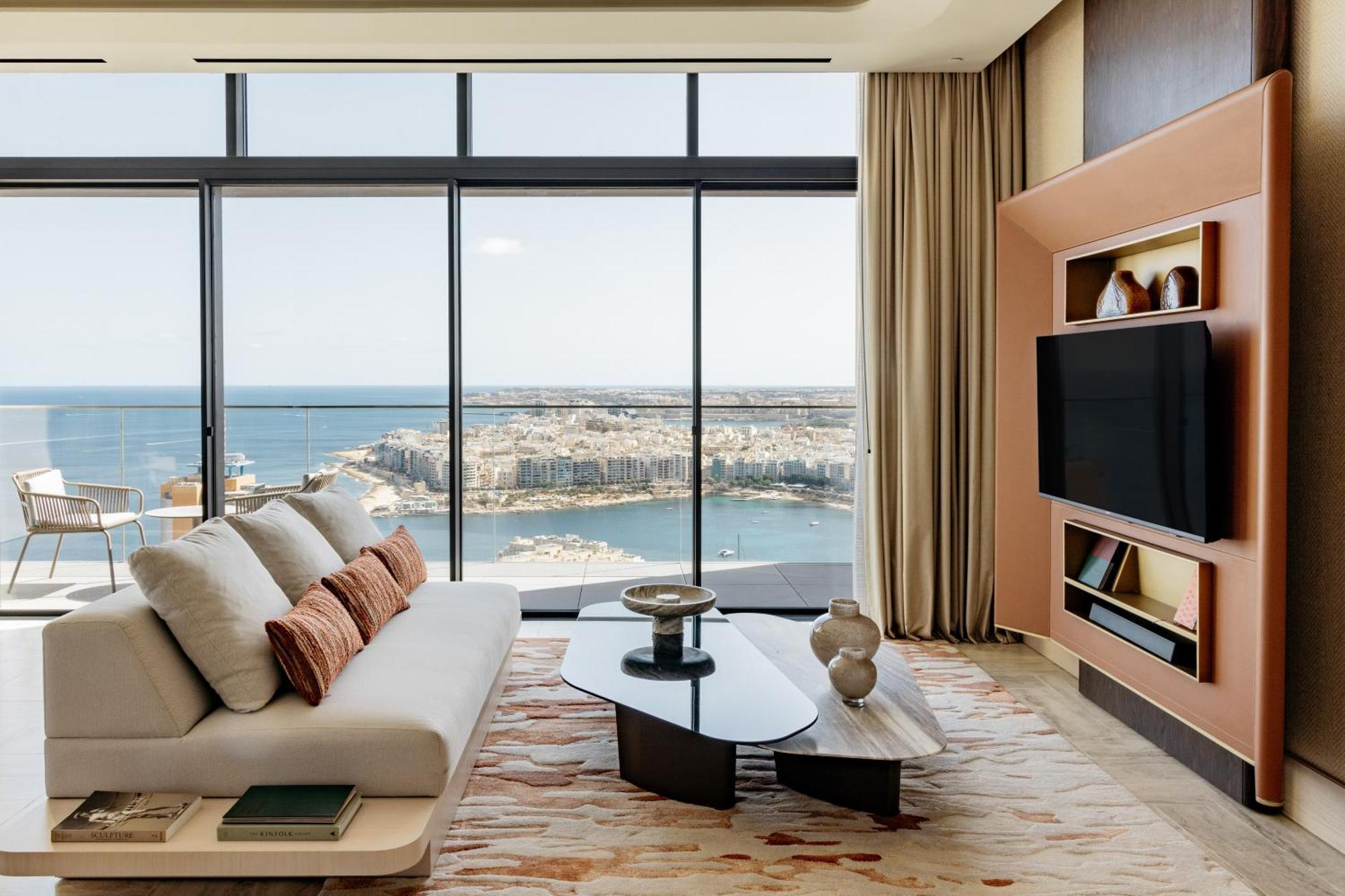 Me Malta By Melia Hotel Saint Julian's ภายนอก รูปภาพ