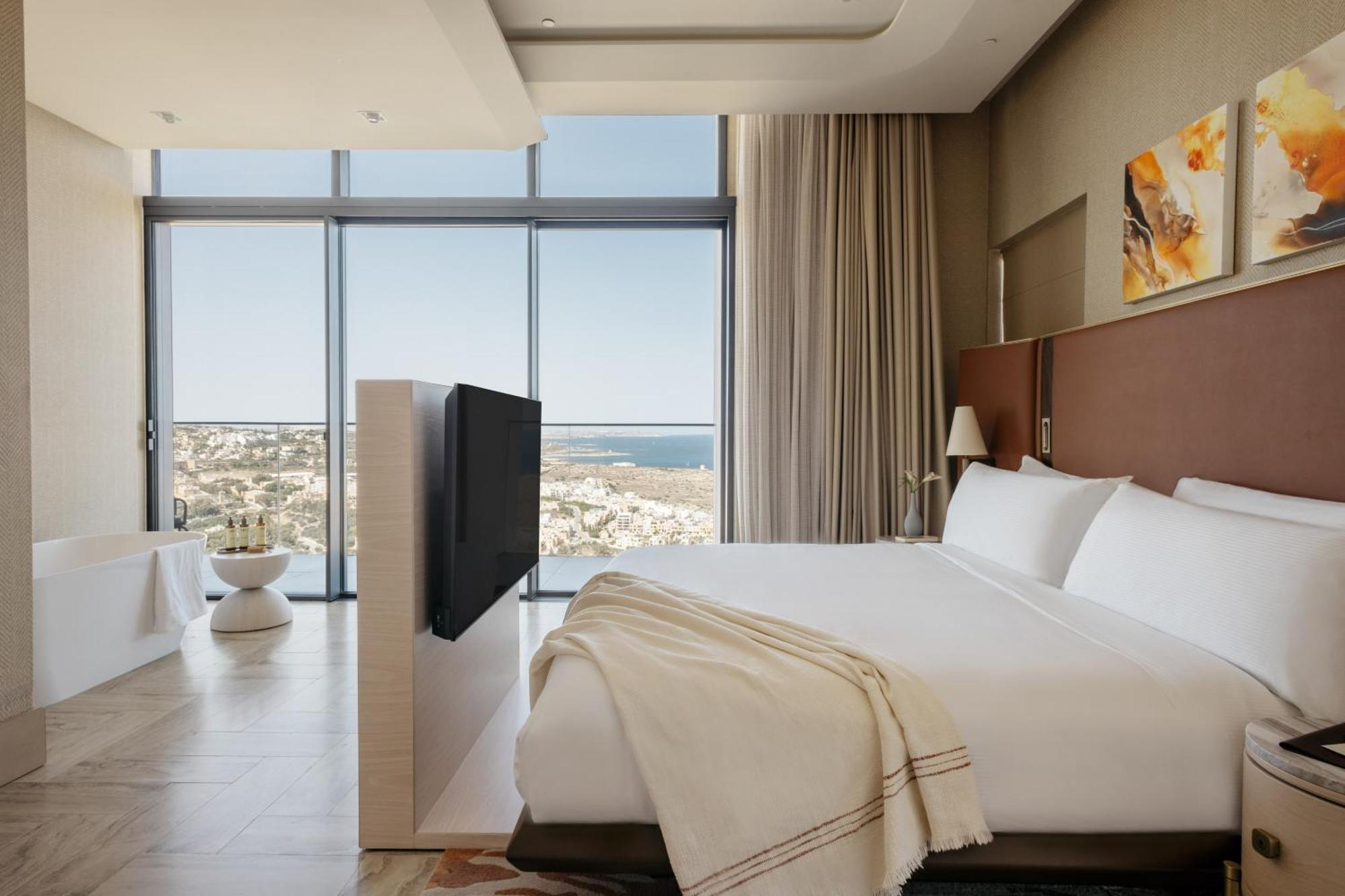 Me Malta By Melia Hotel Saint Julian's ภายนอก รูปภาพ