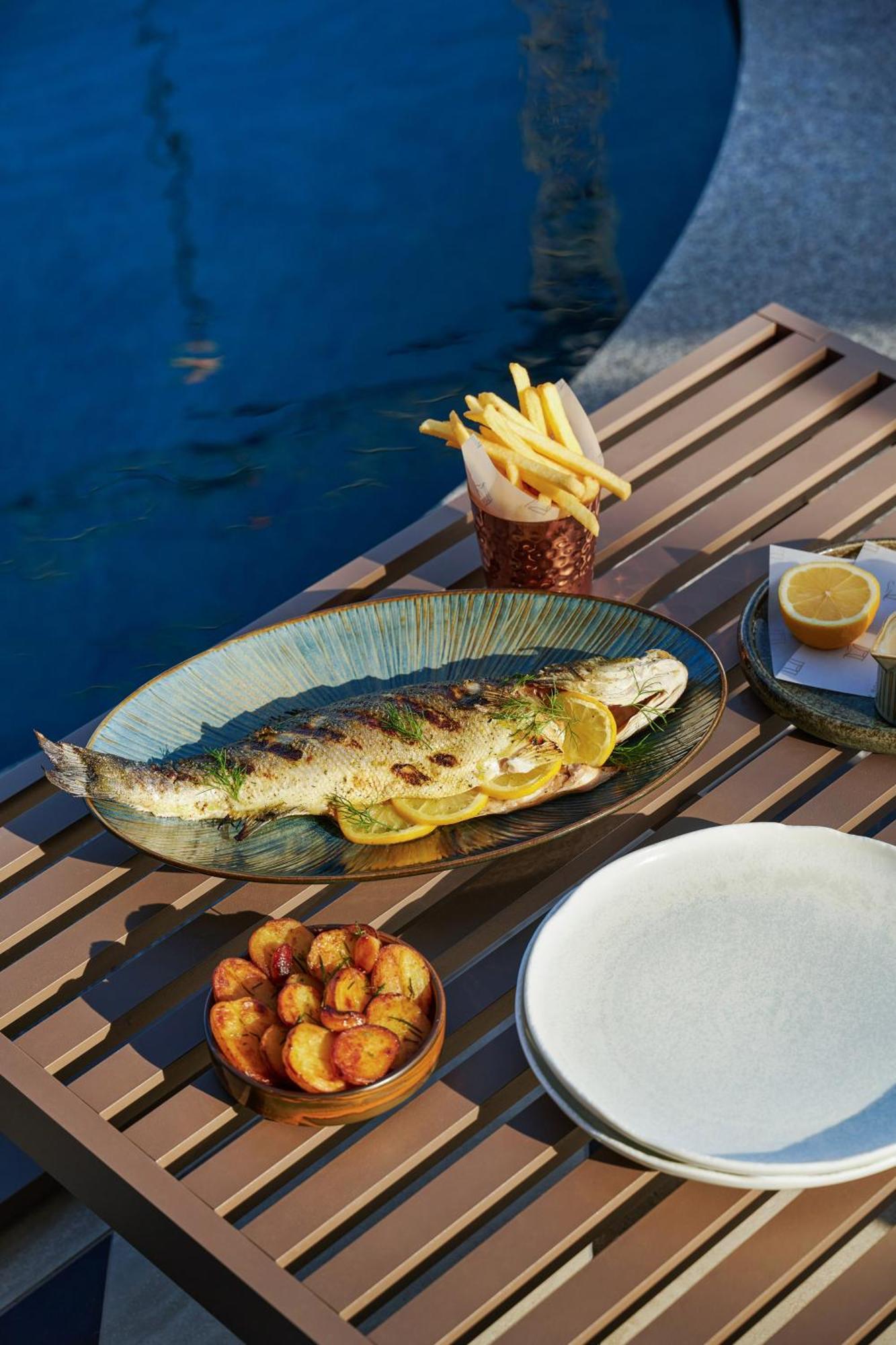 Me Malta By Melia Hotel Saint Julian's ภายนอก รูปภาพ